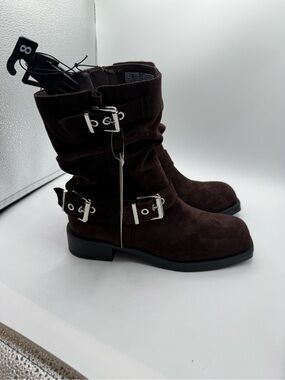 No Boundaries Women’s Brown Suede Silver Buckle Moto Boots NWT Sz 8